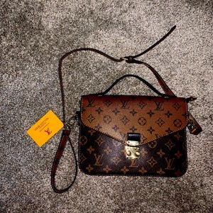 Purse - barely used!